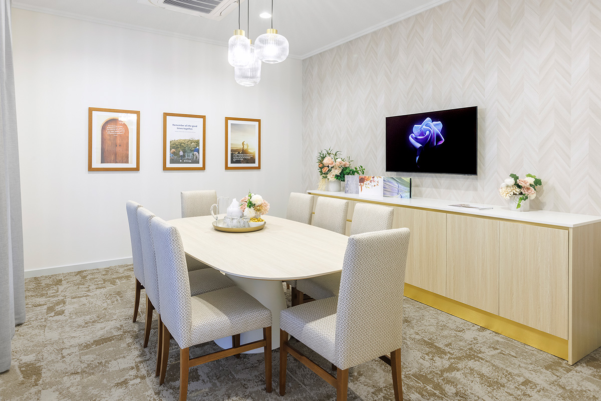 Arrangement Room