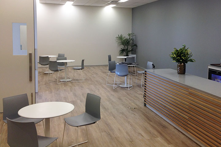 Refreshment lounge